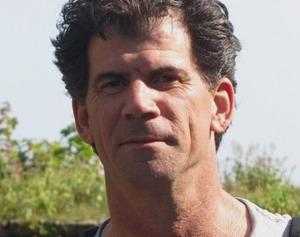 Почему Алексею не стоит смотреть порно, если ему это нравится? 🌟 влияние интернета на психику, влияние порнографии, вред интернет-порно, допамин, допамин и удовольствие, зависимость, зависимость и мозг, импульсивное поведение, интернет, интернет-зависимость, искажение сексуальности, кайф, маструбация, мозг, нейробиология поведения, нейропластичность, оргазм, осознанность и сексуальность, ПИСД, подростковая психология, подростковый возраст, подростковый мозг, половое возбуждение, половое созревание, порно, порно и мозг, порнозависимость, привычки, психология подростков, пубертат, сексуальное воспитание, сексуальное развитие подростков, сексуальные стимулы, синдром отмены, формирование привычек, формирование сексуальных предпочтений, эректильная дисфункция, эротика Почему Алексею не стоит смотреть порно, если ему это нравится?